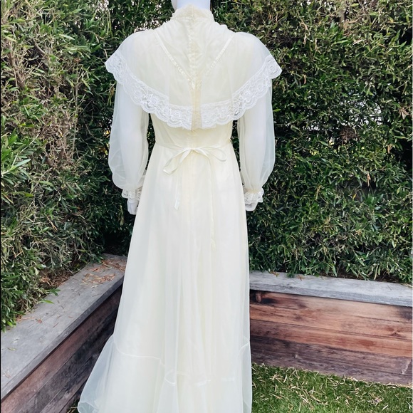 Vintage 1970’s Prairie Wedding Dress - Picture 7 of 14